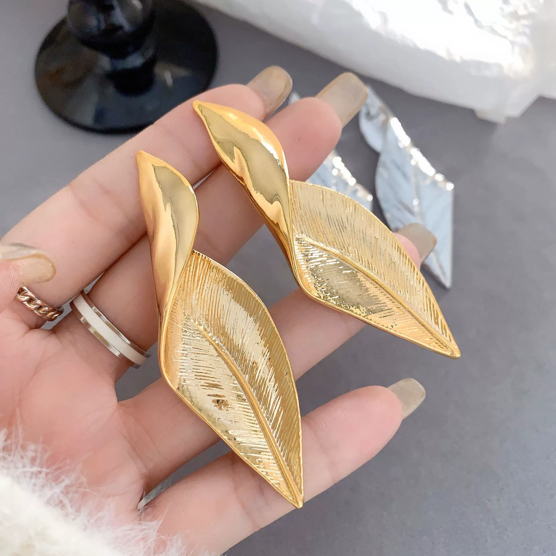 Retro bronze metal earrings, for import, European style