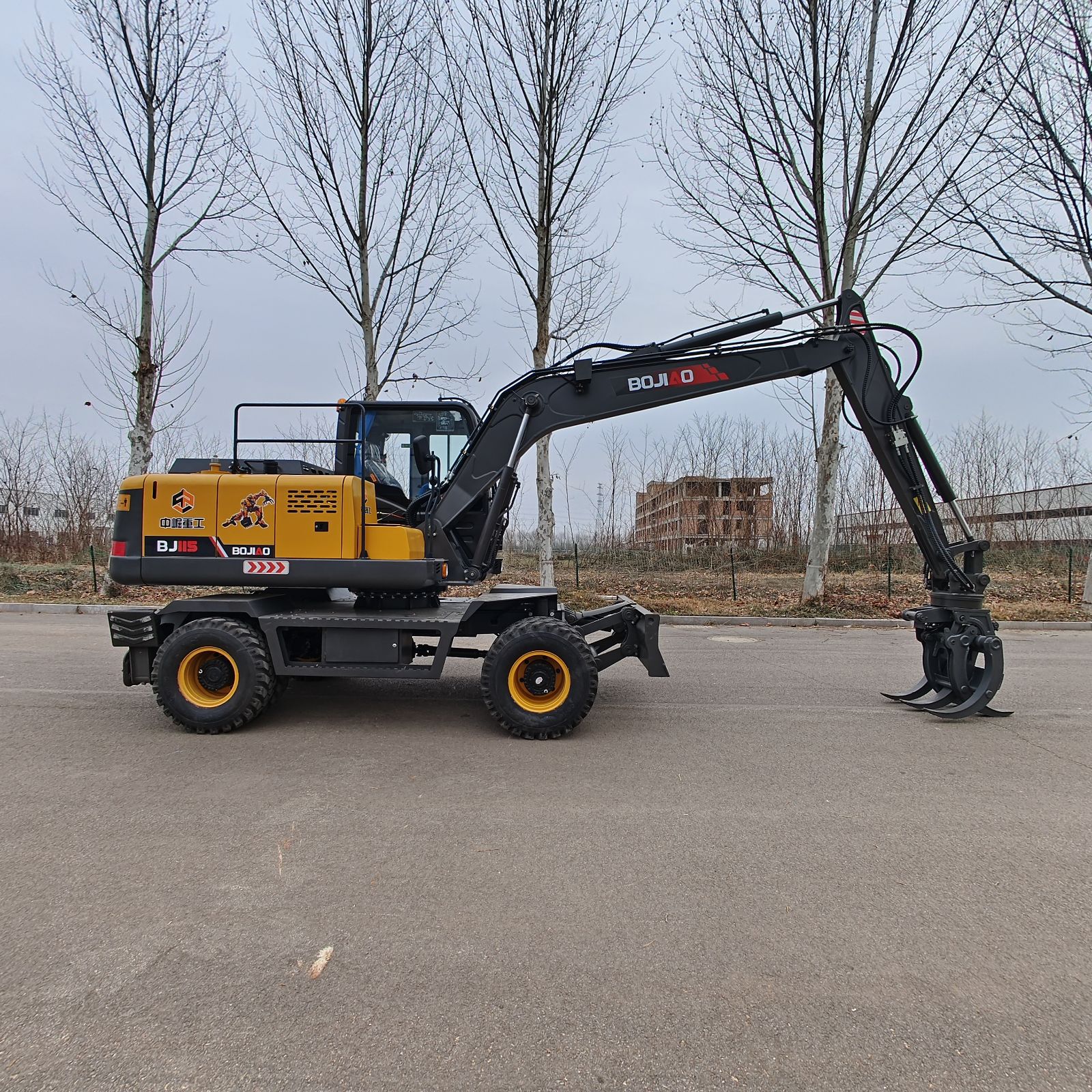 全新博骄115 河北石家庄装载机 皮轮抓木机 挖掘机 胶轮设备 轮挖