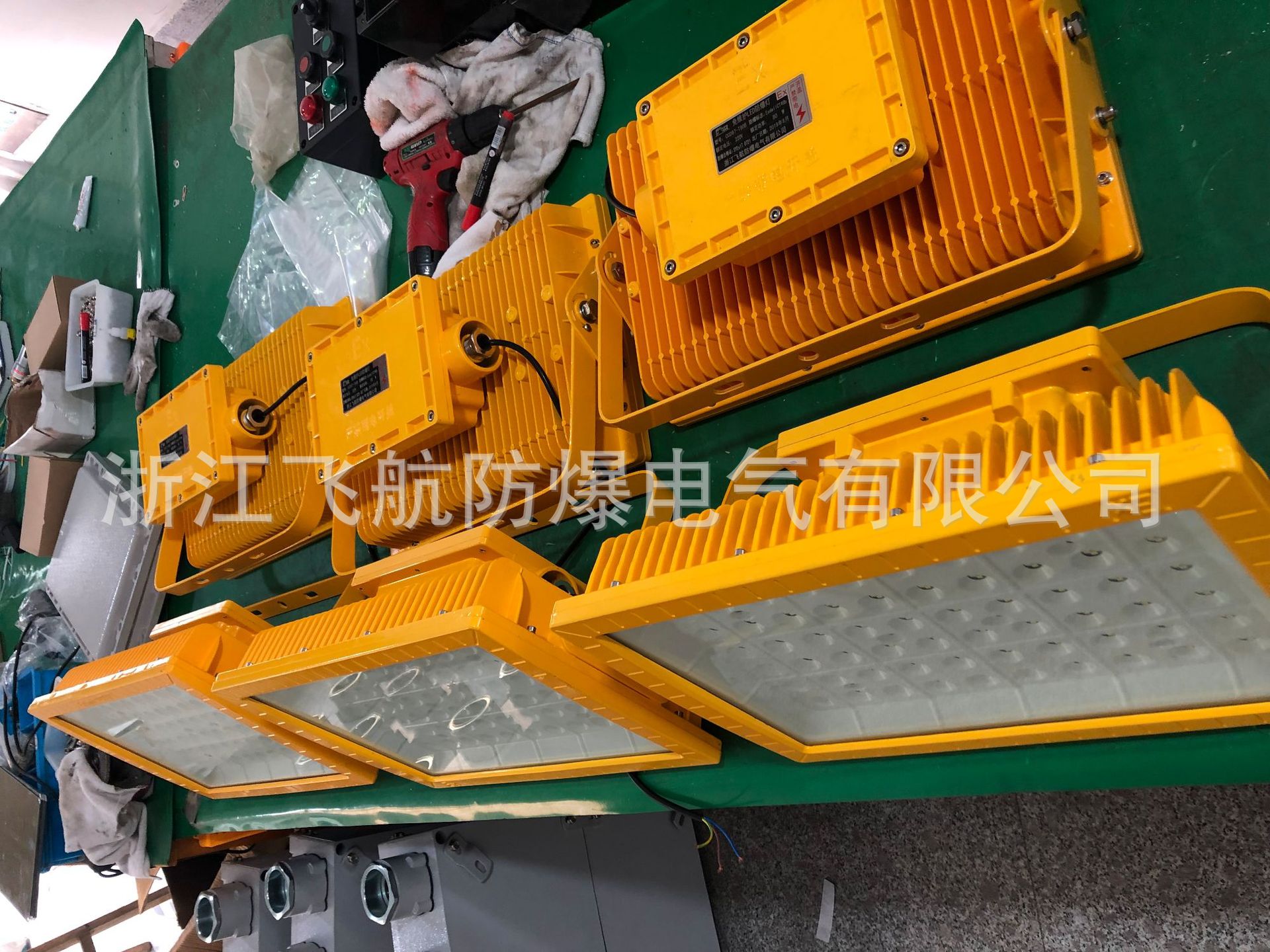 led投光灯_led平板灯_led洁净灯_led吊线灯