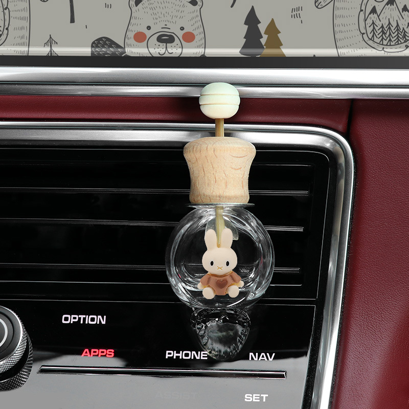 Aromaterapia de coche nuevo 2024 aire acondicionado de coche salida de aire botella de decoración perfume fragancia ligera de larga duración pequeña decoración de coche