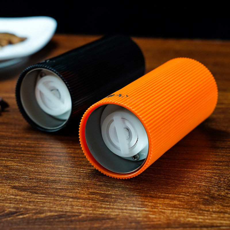 Pimienta de mano de brazo oscilante Molino de PC Molino de núcleo de cerámica Molino manual Molino de pimienta de sal de mar Molino manual