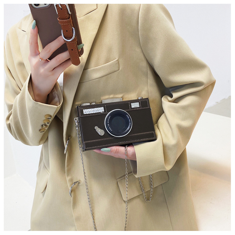 Women's Small Pu Leather Camera Fashion Chain Square Lock Clasp Crossbody Bag display picture 17