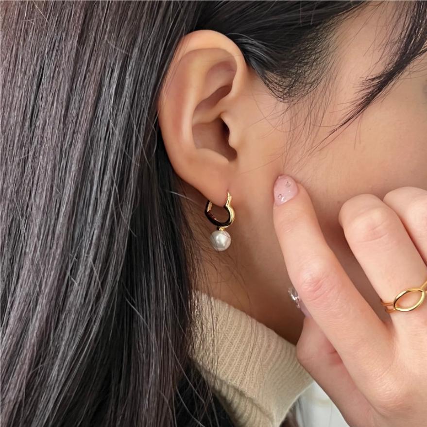 Title 6, Kadın 925 Ayar Gümüş İnci Kalp Küpeler. Zamansı...