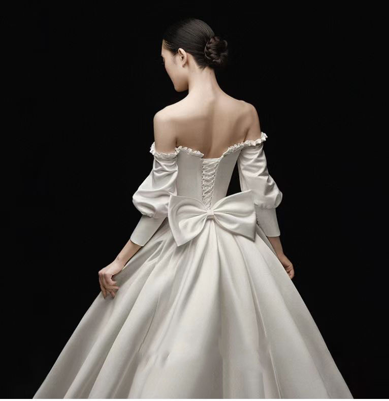Vestido de Novia de Satén, Estilo Otoño 2025, Nuevo Estilo, Hombros Descubiertos, Manga Larga, Estilo Corte, Vintage, Al Por Mayor