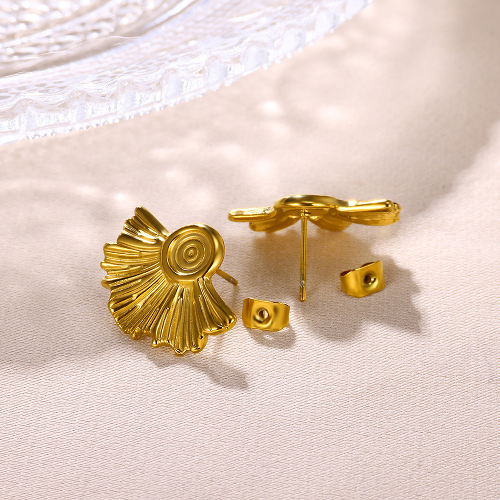 13g Weight 0.03µm-0.05µm Gold Plating Thickness PVD Coated Gold Plating Process 304 Stainless Steel Ear Needle Material Real Gold Plated Plating Material Stone-Free Inlay Material Ear Studs Classification 18K Gold Plating Color 1 Pair Quantity Daily Occasion 304 Stainless Steel Material Shamrock, Flower Pattern Women's Gender Vintage Style Style Waterproof Non Tarnish Craft PVD Coated Real Gold Plated 18K Gold Shamrock Flower 304 Stainless Steel Vintage Style Waterproof Non Tarnish Ear Studs 14
