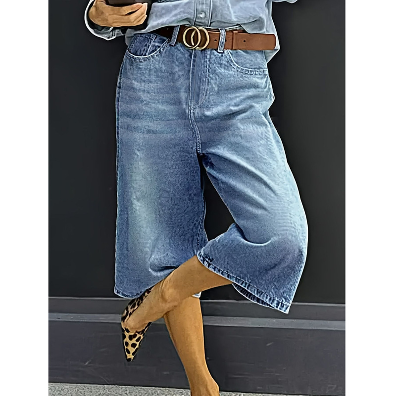 Casual and Elegant Style, Three-Quarter Length, Suitable for Spring, Summer, Autumn, and Winter, Women's Plus-Size High-Waisted Straight-Leg Jeans