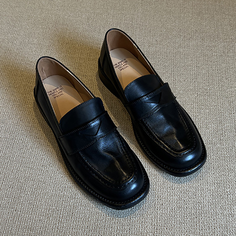 당일 출고 가능, [청두 스타일] 복고풍 원 페달 로퍼 여성 가을 새 가죽 두꺼운 뒤꿈치 싱글 레이어 신발