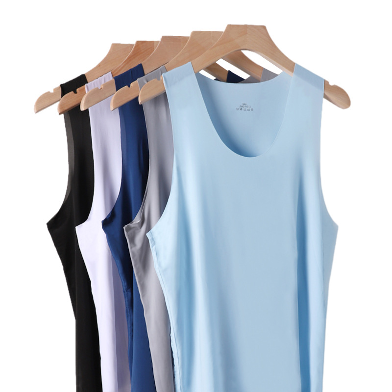 Silk solid light and thin T-shirt with a round collar