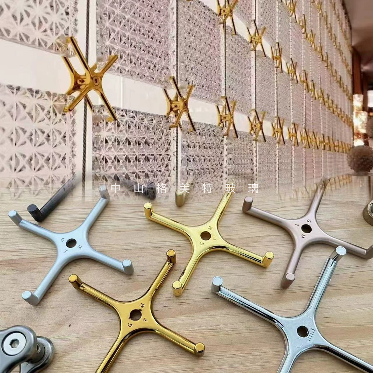 Аппаратные аксессуары для крепления экрана GMT цинковый сплав гальванические детали с когтями большие поставки