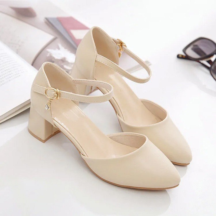 Fairy wind con una correa de tacones altos y tacones medios zapatos de mujer versátiles 06 nuevos zapatos de mujer de verano con arco de mariana