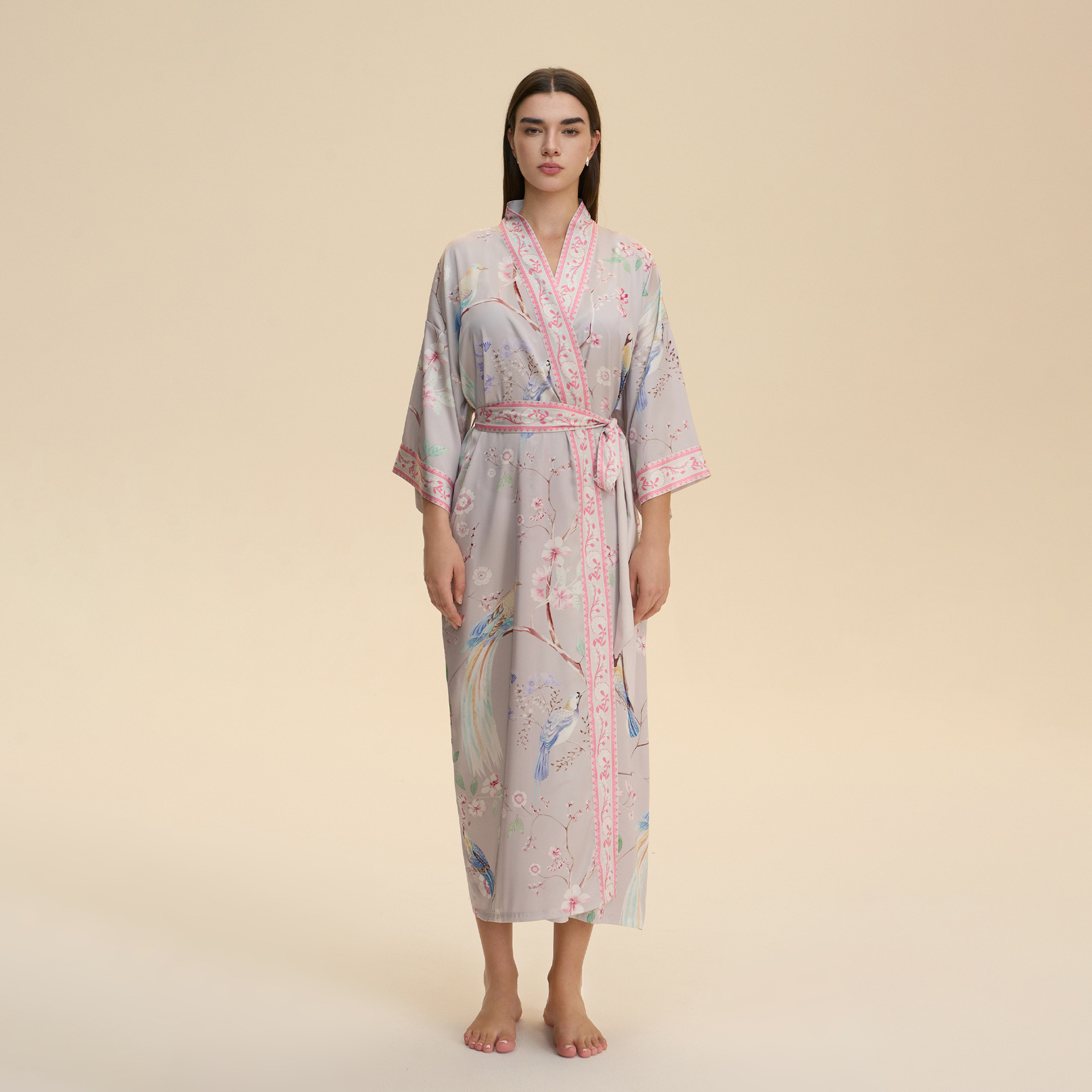 Nuevo europeo y americano transfronterizo larga manga larga larga larga suelta y cómoda kimono ropa de cama impresa para mujeres WP3982
