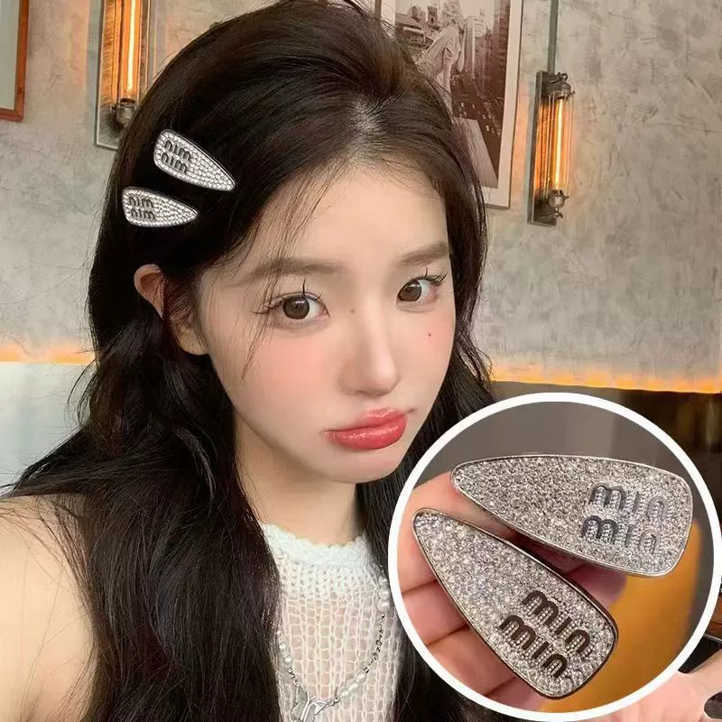 Заколка для волос (Xiahongshu) Y2K Millennium Star боковая заколка, блестящий звёздный дизайн, в одну штуку или в пару