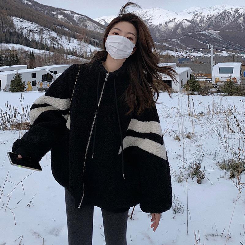 Korean Chic Autumn and Winter New Lamb Wool Coat for Women, Versatile Thickened Warm Design, Unique Jacket Top