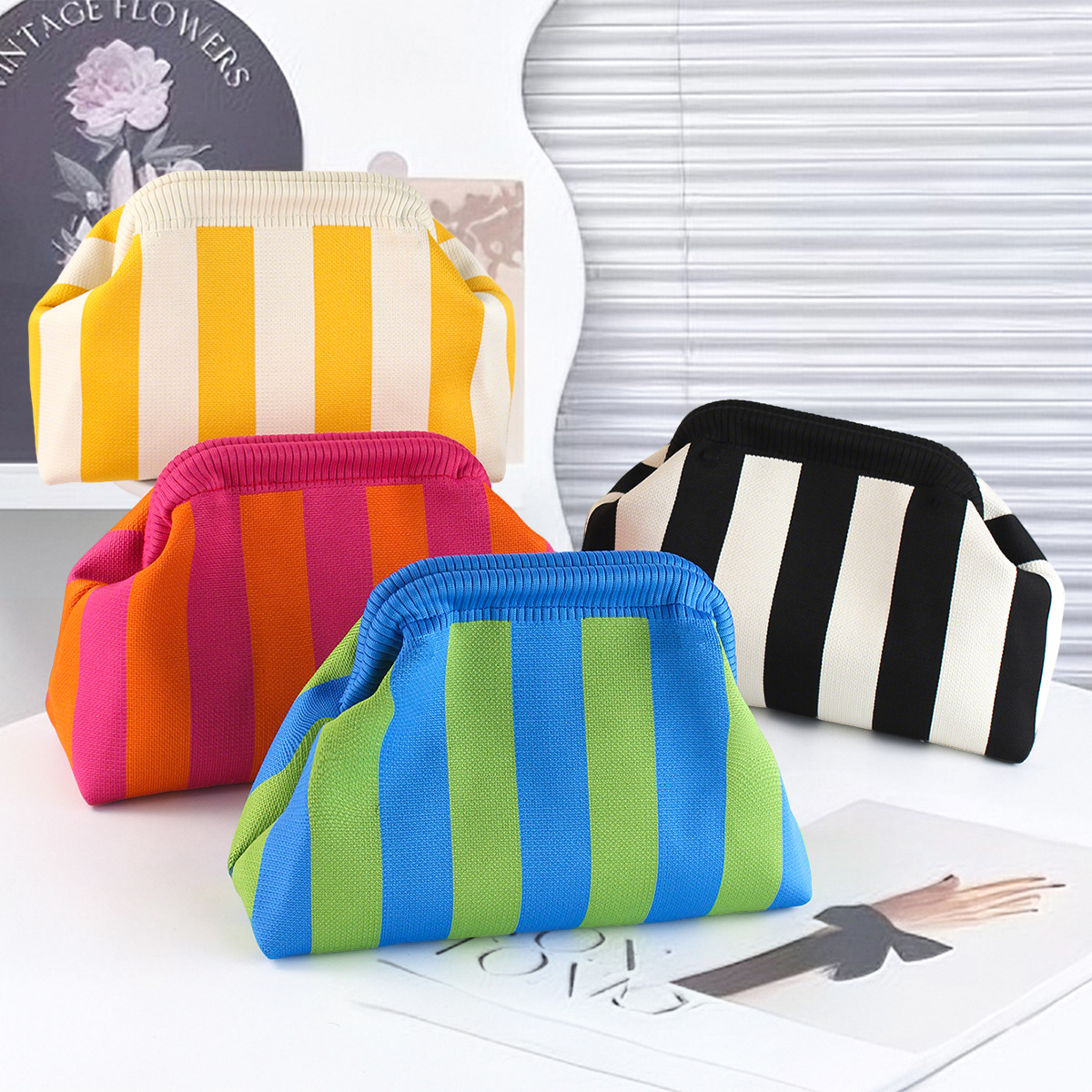 Bolsa de nube para damas bolsas de tejido portátiles bolsas de almacenamiento a rayas bolsas de maquillaje universal bolsas de mano de tejido volador agujeradas bolsas de mujer image 2