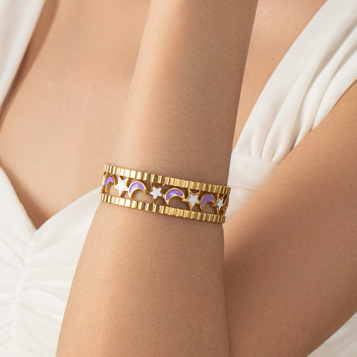 304 Stainless Steel Material Star, Moon Pattern Retro Classic Style Star Moon 304 Stainless Steel 18K Gold Plated Cuff Bracelets In Bulk