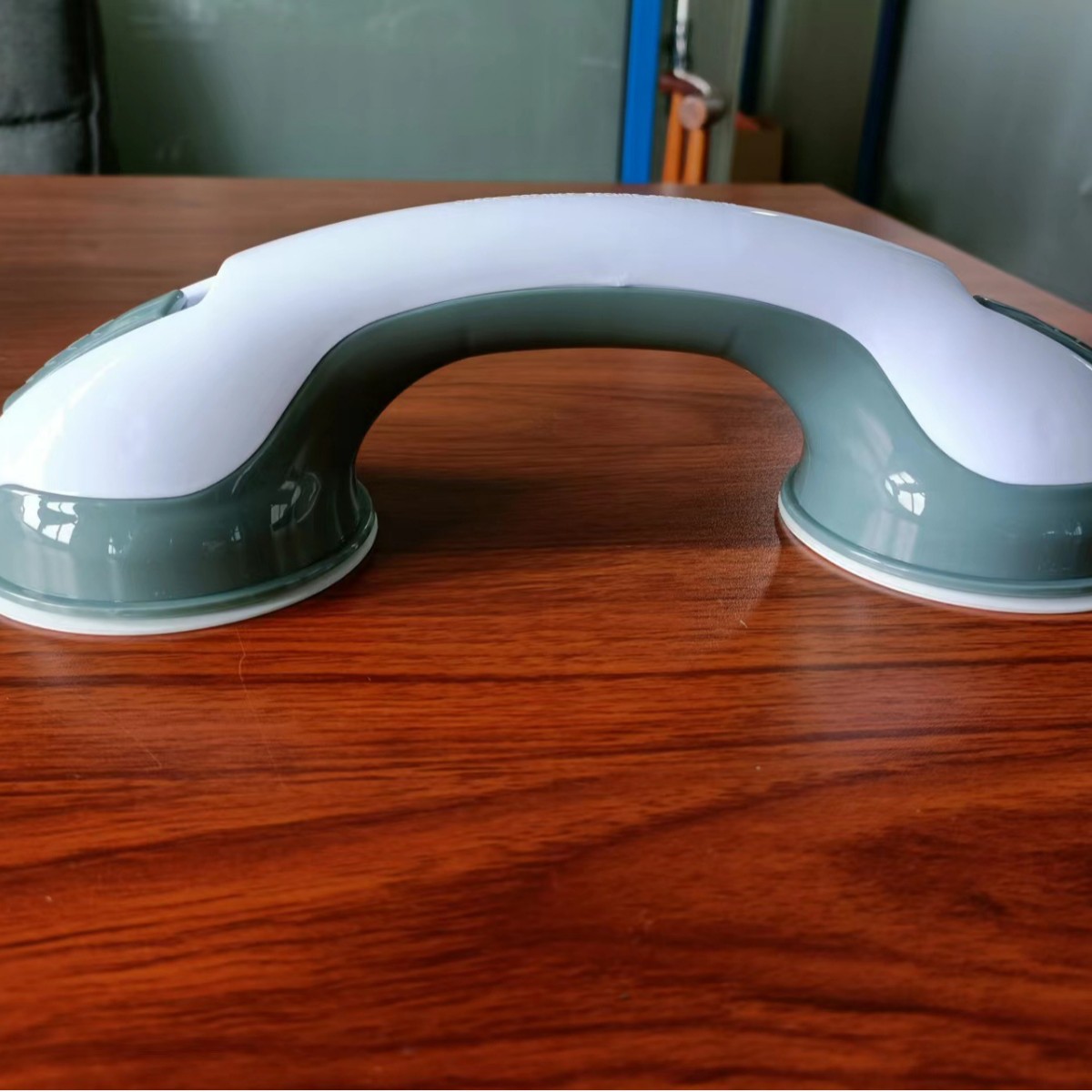 Productos de TV baño apoyabrazos prevenir caída lechón mango baño cilindro niños manejar puerta de vidrio y ventana mango de ancianos