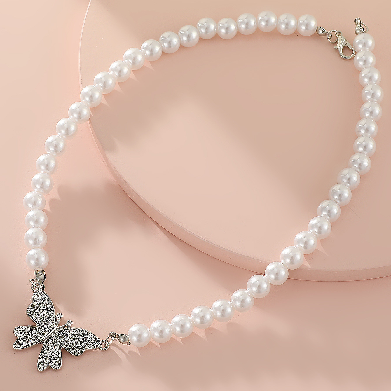 Temperament, sweetness, diamond studded butterfly pearl necklace, niche design, minimalist and trendy personality,_voghion.com