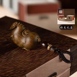 木质工艺品;文玩手把件;钥匙扣及钥匙扣配件