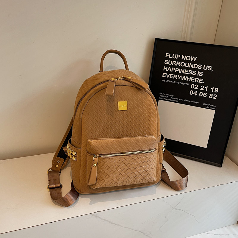 Mochila de moda coreana popular de mujer simple de color sólido mochila universitaria 2025 nueva moda de bolsas de mujer de gran capacidad