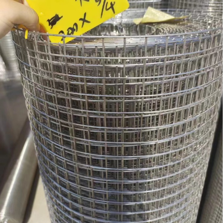 供应现货钢丝网 方孔网 铁丝网 卷料