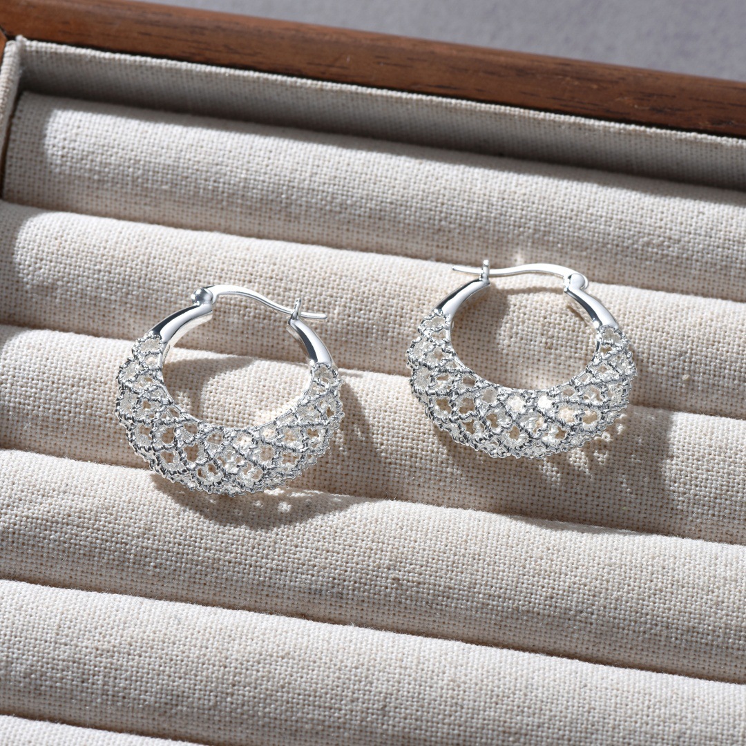Minimalist Crescent Hoop Earrings Gold Metal Water Drop Design_voghion.com