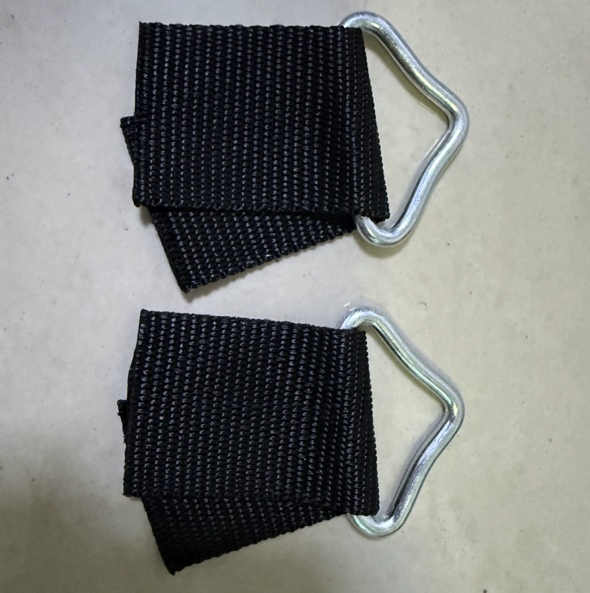 Эксклюзивный трансграничный производитель специализируется на батутах, тканевых треугольных пряжках, стропах, тканевых аксессуарах, батутах, аксессуарах для батутов.