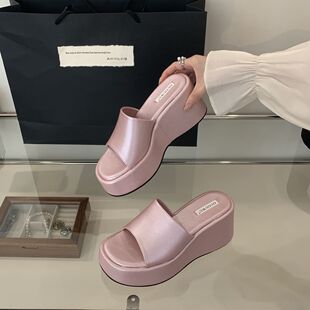 2025 Wedge Heel Thick Slippers Women's Summer Outer Wear 2025 New Elevated Open Toe Outer Wear Sandals
