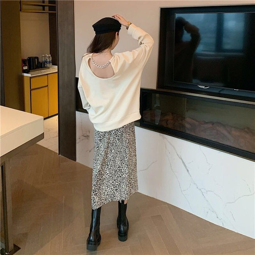 Leopard Print Slit Fall/Winter A-line Midi Skirt for Petite Women, Elegant and Versatile High-Waisted Skirt for Slimming Effect