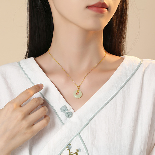 Jin Hongyu Blessing and Peace Buckle Necklace Women's S925 Sterling Silver Clavicle Chain New Chinese Style Niche Internet Celebrity Hetian Jade Jewelry