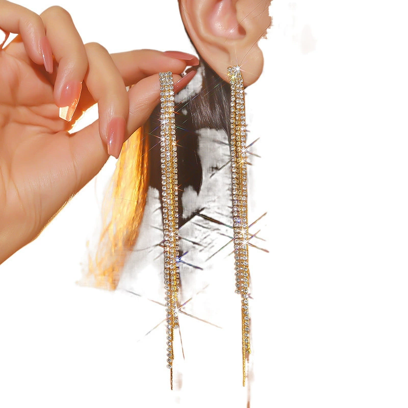 South Korean goods, chain with tassels, shiny earrings, diamond encrusted, wholesale