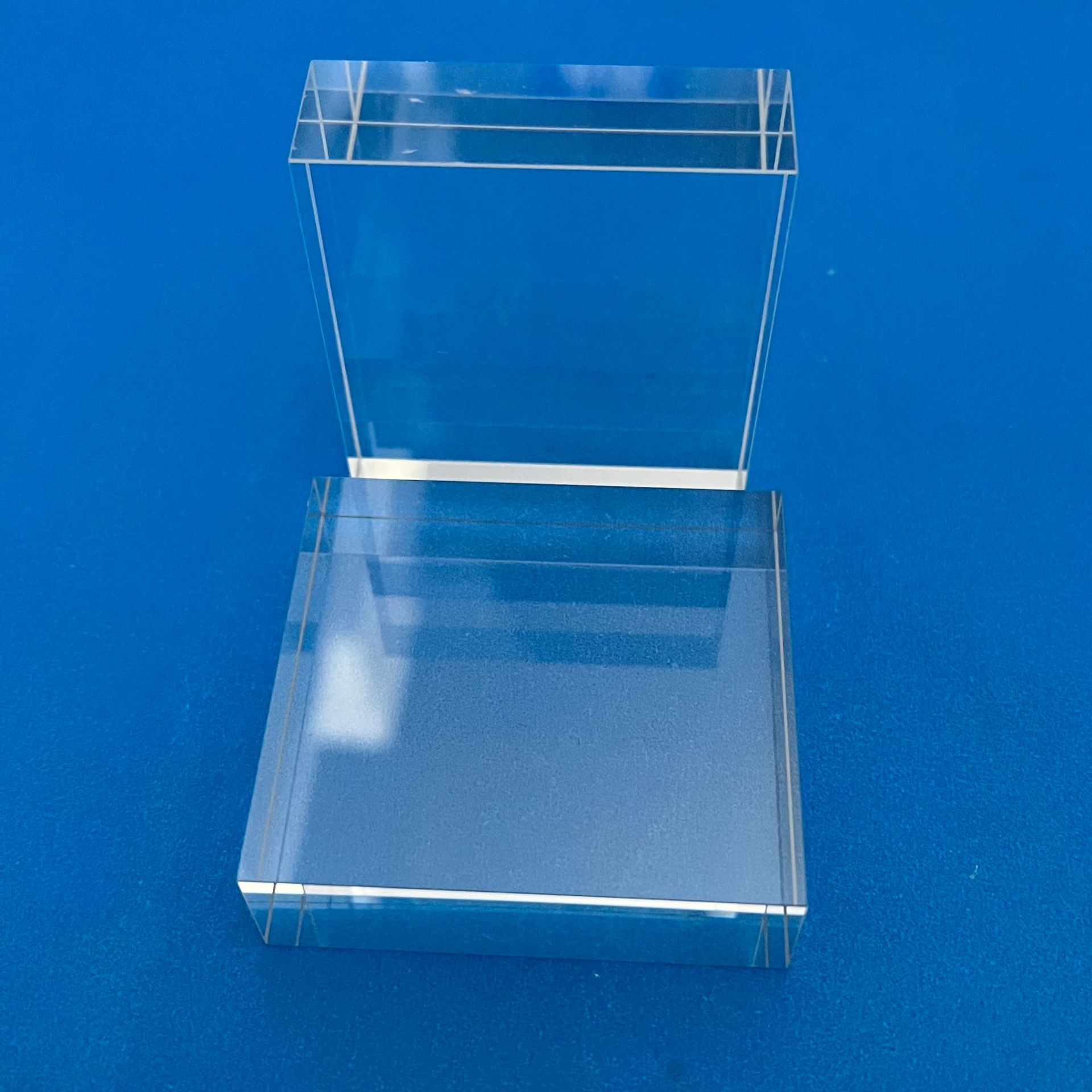 信田科技蓝宝石晶体50*46*15