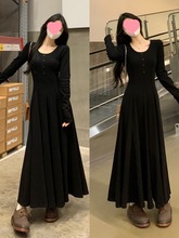 秋季连衣裙女装黑色长袖长裙子新款打底内搭大码胖mma字2025年微