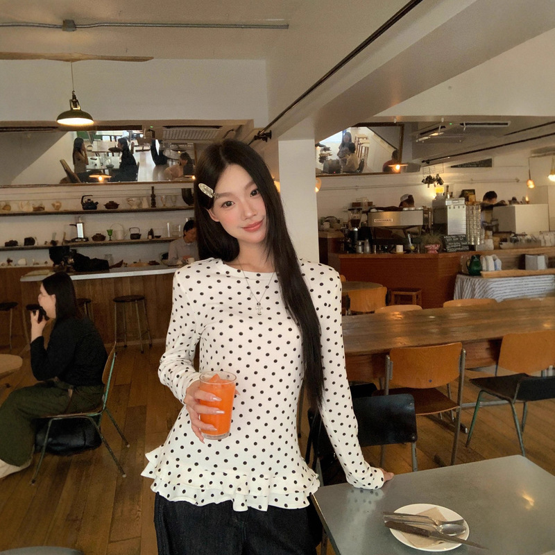 In-Stock at Our Own Factory: Sweet Style White Polka Dot Long-Sleeve Ruffled Base Shirt with Lace, Slimming Inner Top
