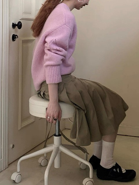 HelloooEat 圆领套头羊毛长袖毛衣女秋季设计感镂空针织衫内搭|undefined