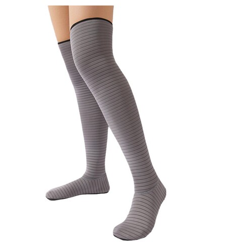 Sandals, beach shoes, water shoes, hiking shoes, rice field shoes, paddy field sandals, mudflat shoes, water boots, rice planting socks, creek shoes