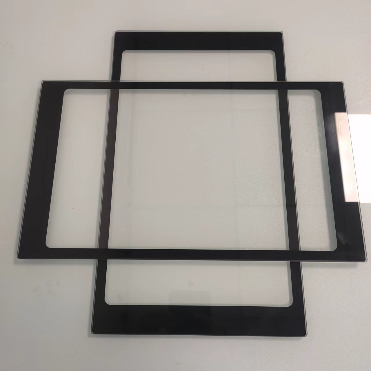 t5专业加工15寸 21寸 24寸显示屏玻璃 高温丝印钢化玻璃显示屏