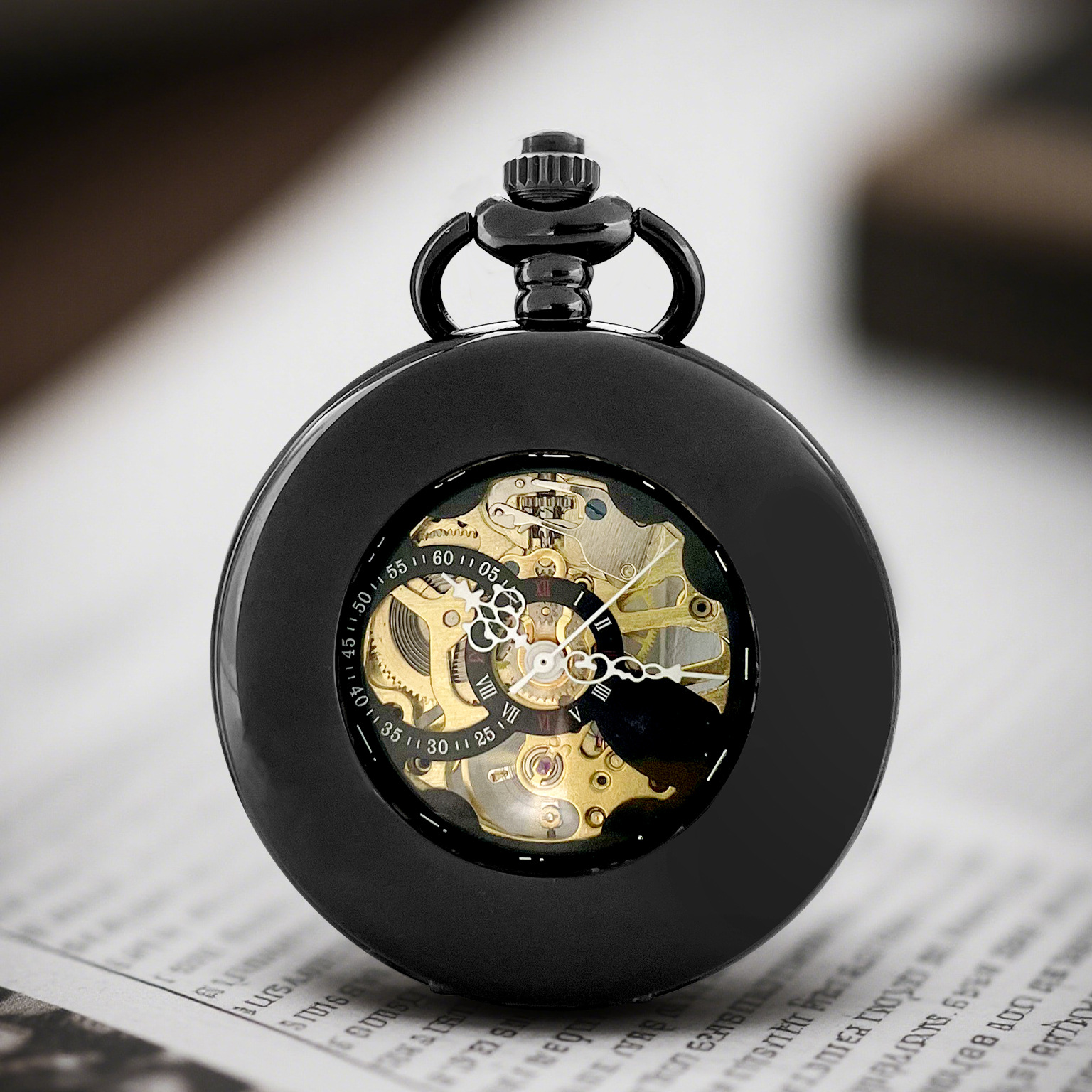 Cross-Border Hot Selling Nostalgic Glossy Hollow Mechanical Pocket Watch Hand-Winding Men's and Women's Retro Hollow Flip Mechanical Pocket Watch