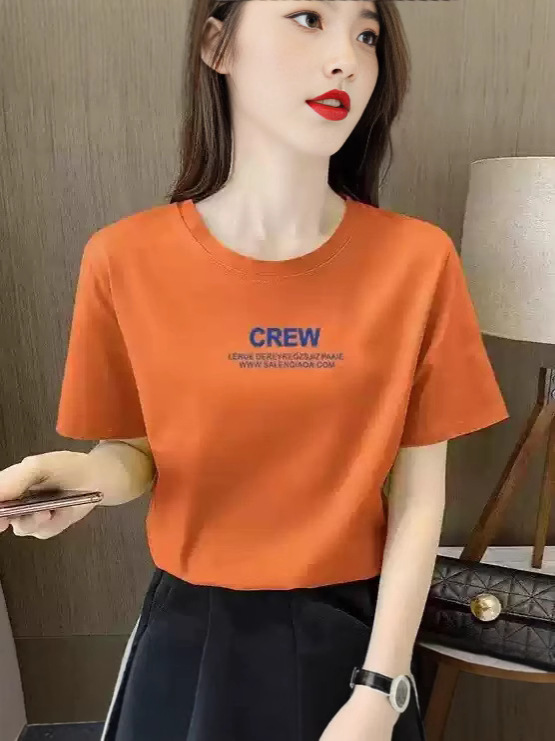 夏の新型半袖tシャツ女性純綿ゆるい韓国版ins女装百合アニメプリントの中に半袖上着がついている