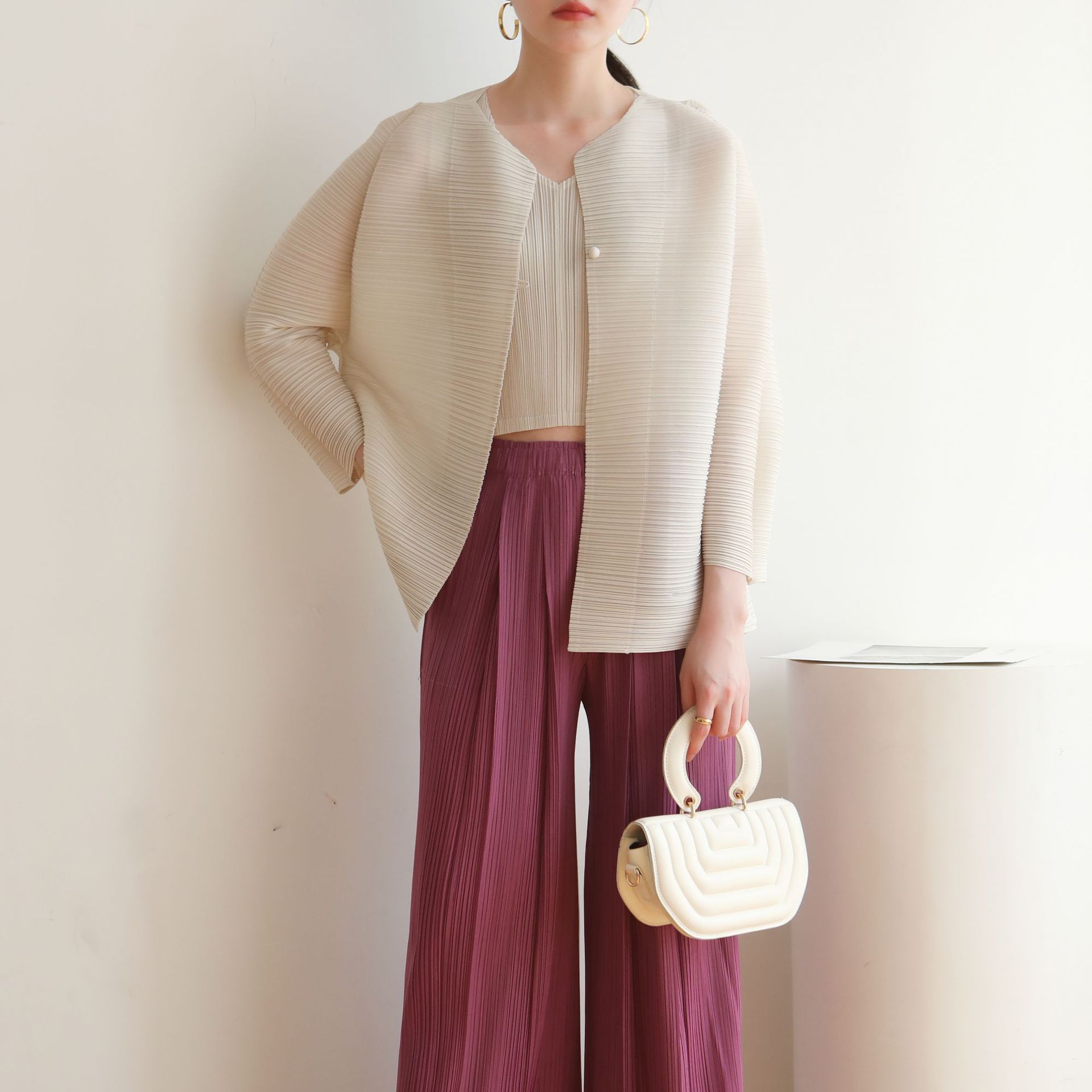 Quality autumn and spring high-end pleated large size loose super fluffy slimming nine-point sleeve top jacket