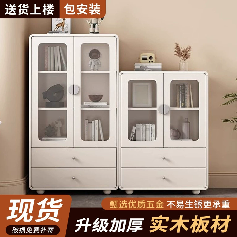 Книжный шкаф из массива дерева Книжный шкаф