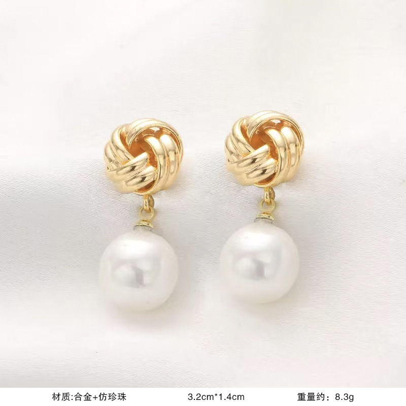 S925銀真珠の花のピアスの女性の贅沢な高級感があります。|undefined