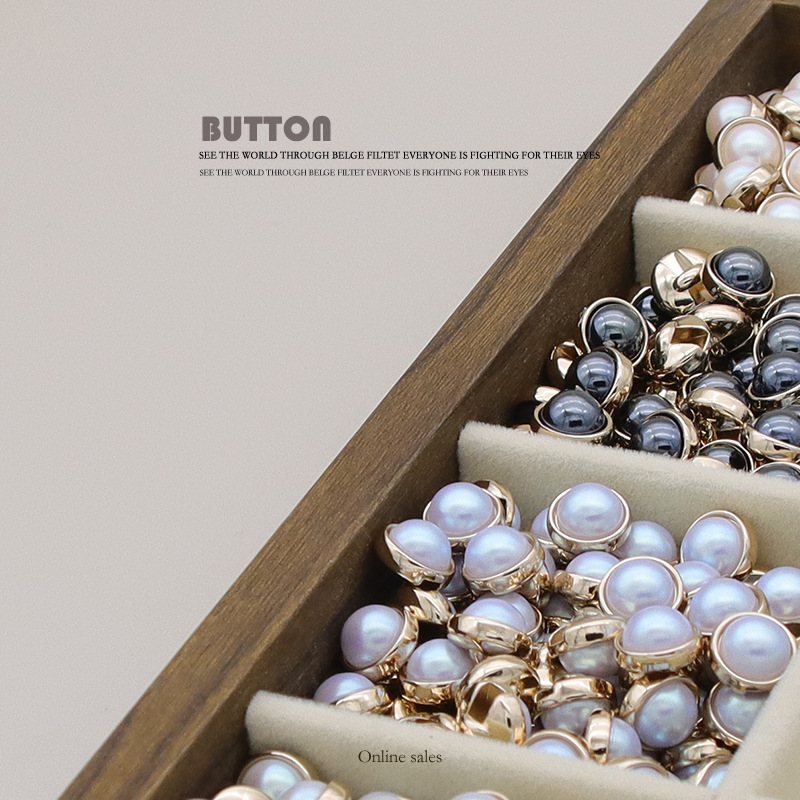 Metal imitation shell bead button clothing versatile round women's decorative cardigan sweater shirt pearlescent high-grade wholesale Metal imitation shell bead button clothing versatile round women's decorative cardigan sweater shirt pearlescent high-grade wholesale