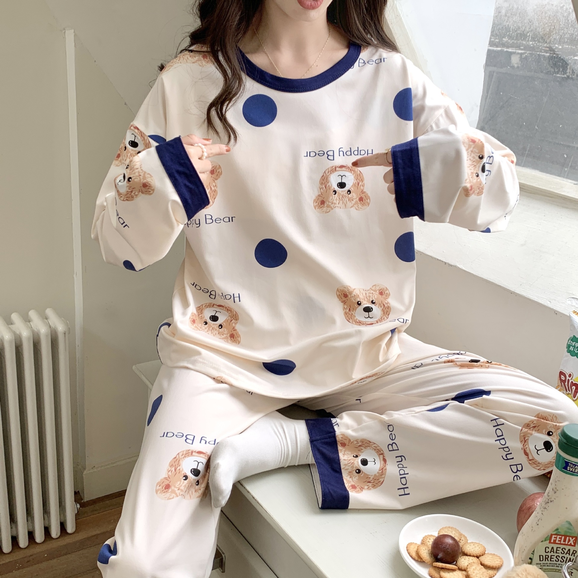 Oso de dibujos animados pijamas las mujeres artificiales algodón cuello redondo pullover manga larga otoño e invierno con almohadilla en el pecho dulce chica desgaste en casa traje