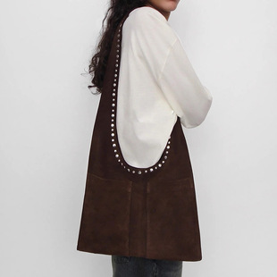 Autumn and Winter New Deerskin Velvet Vintage Rivet Decorative Shoulder Bag European and American Motorcycle Style Elegant Underarm Bag Handbag for Women