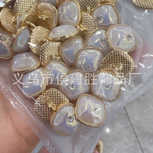 �ڰ�ɫ�ɸз�ؐ��������~���pƴ�U�՝h�������r���B��ȹ�b���
