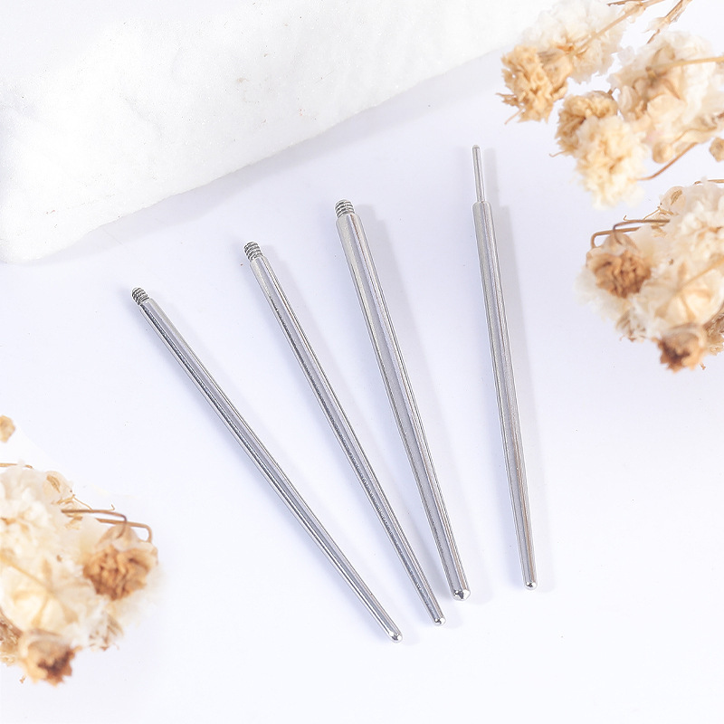 16G labret stud size and finish detail