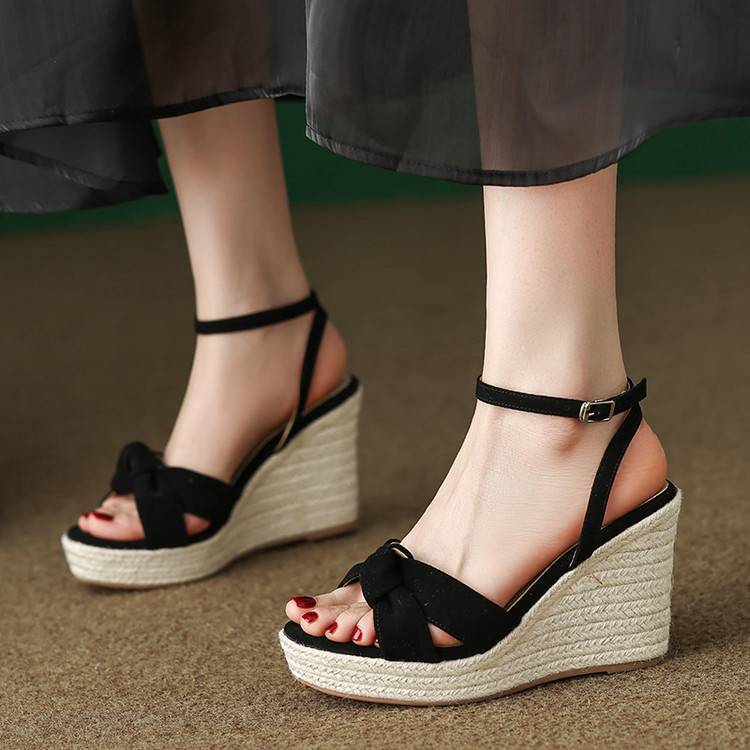 Sandal cao gót nữ hở mũi đế xuồng đan rơm, gót 9 cm — màu đen, màu mơ chi tiết 9