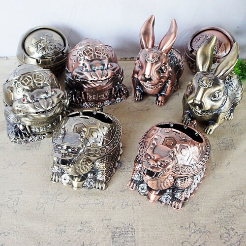 Golden toad, jade, rabbit, dragon, turtle, tiger ashtray model metal craft home furnishings living room tea room gift souvenir