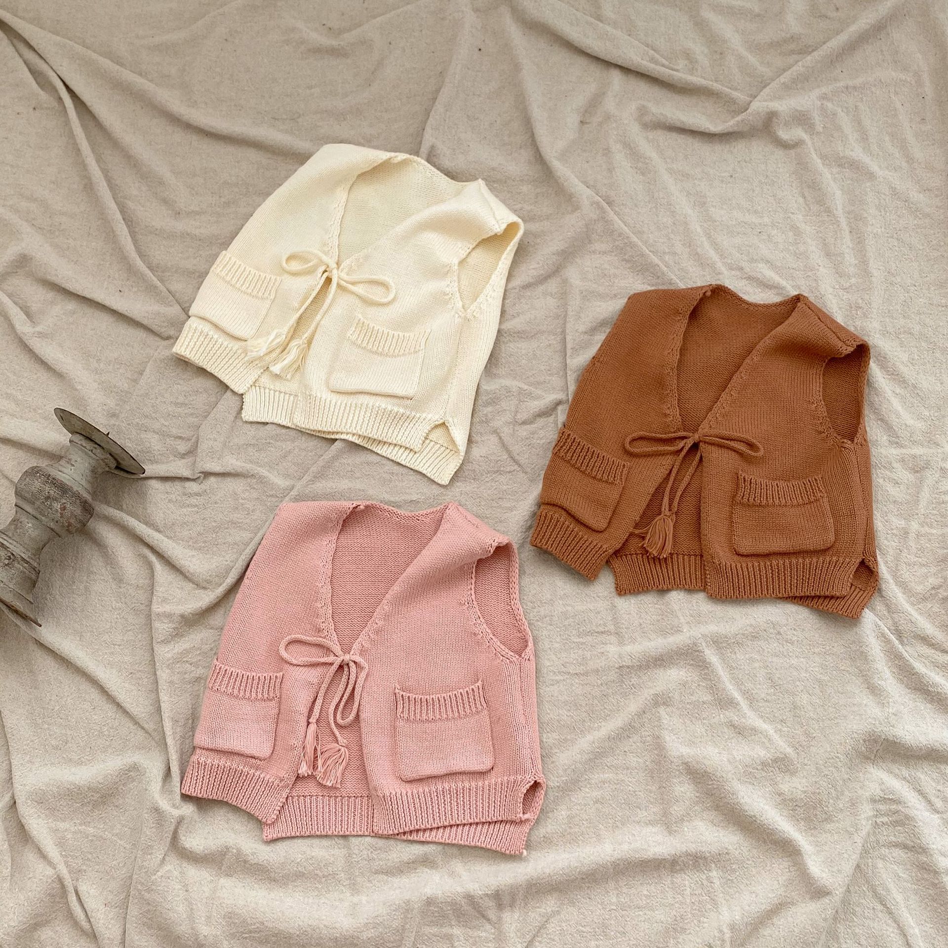 Title 5, Kinder Strickjacke mit Quasten und Bindeband We...