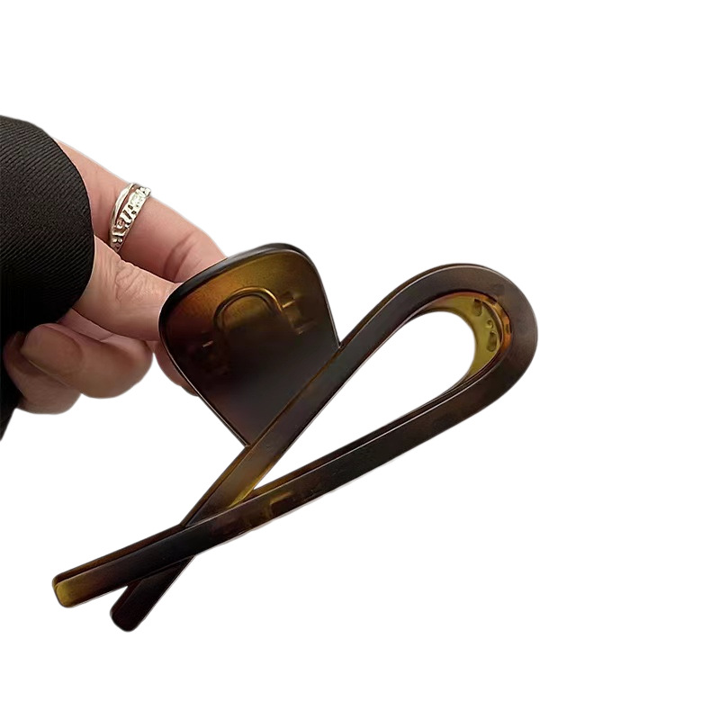 Accesorios para el cabello coreanos Clip de sensación premium de verano Clip de tiburón en la parte posterior de la cabeza